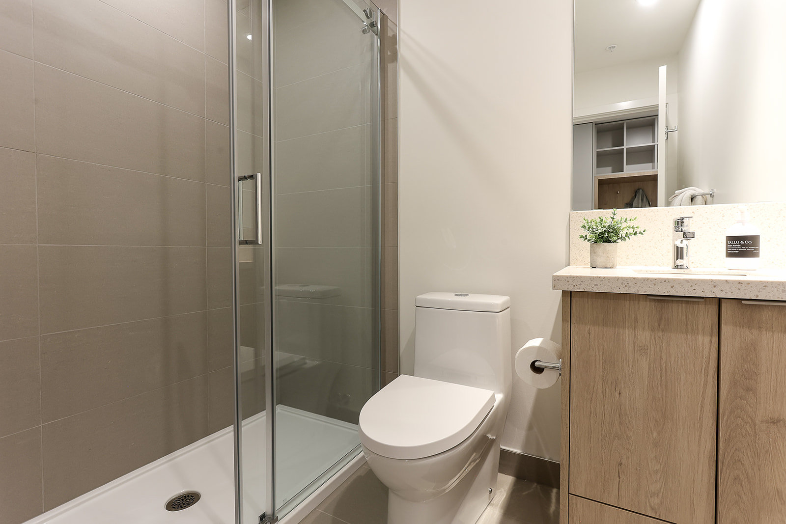 CRESCENT RED MTN 304