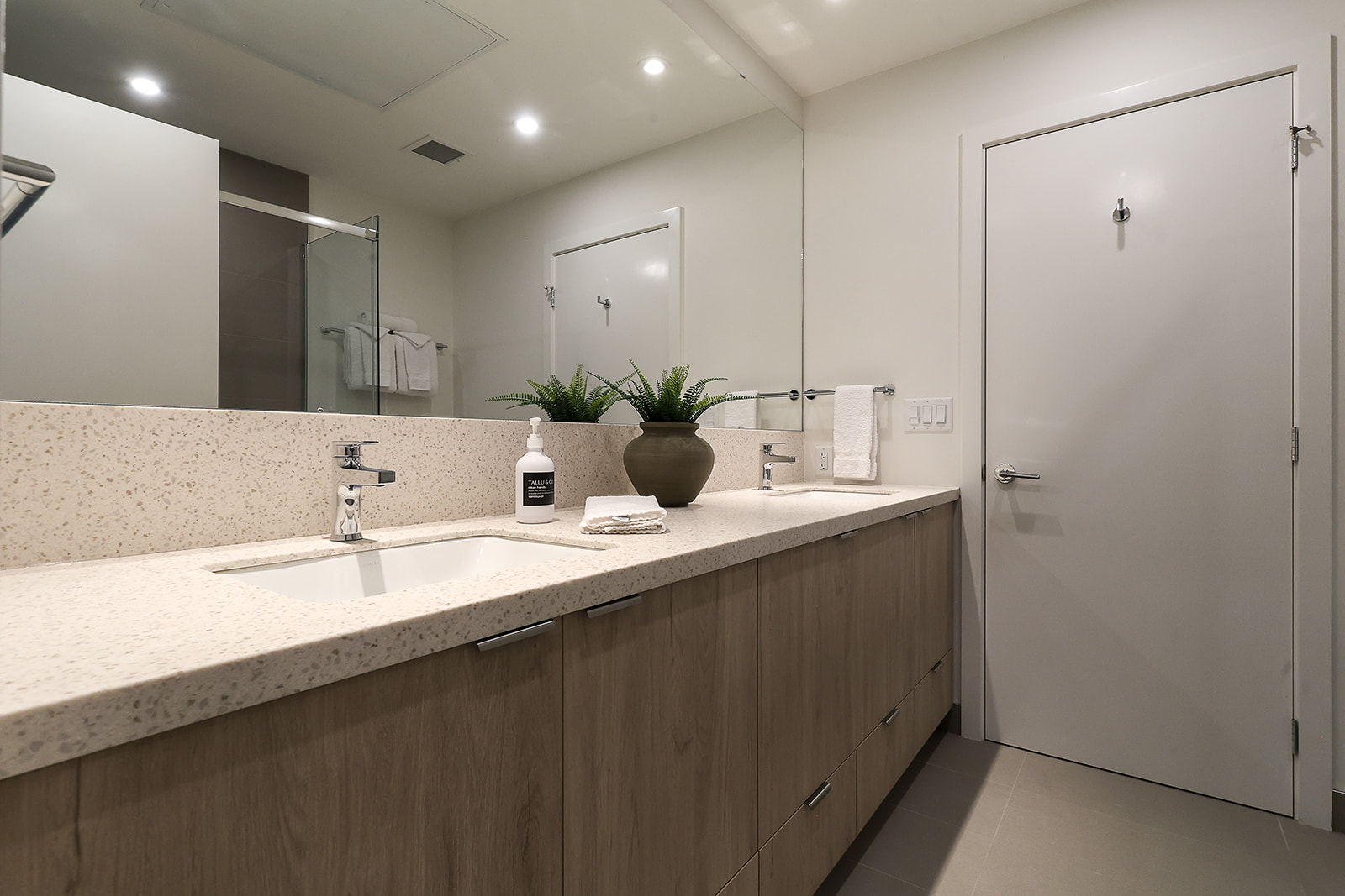 CRESCENT RED MTN 314