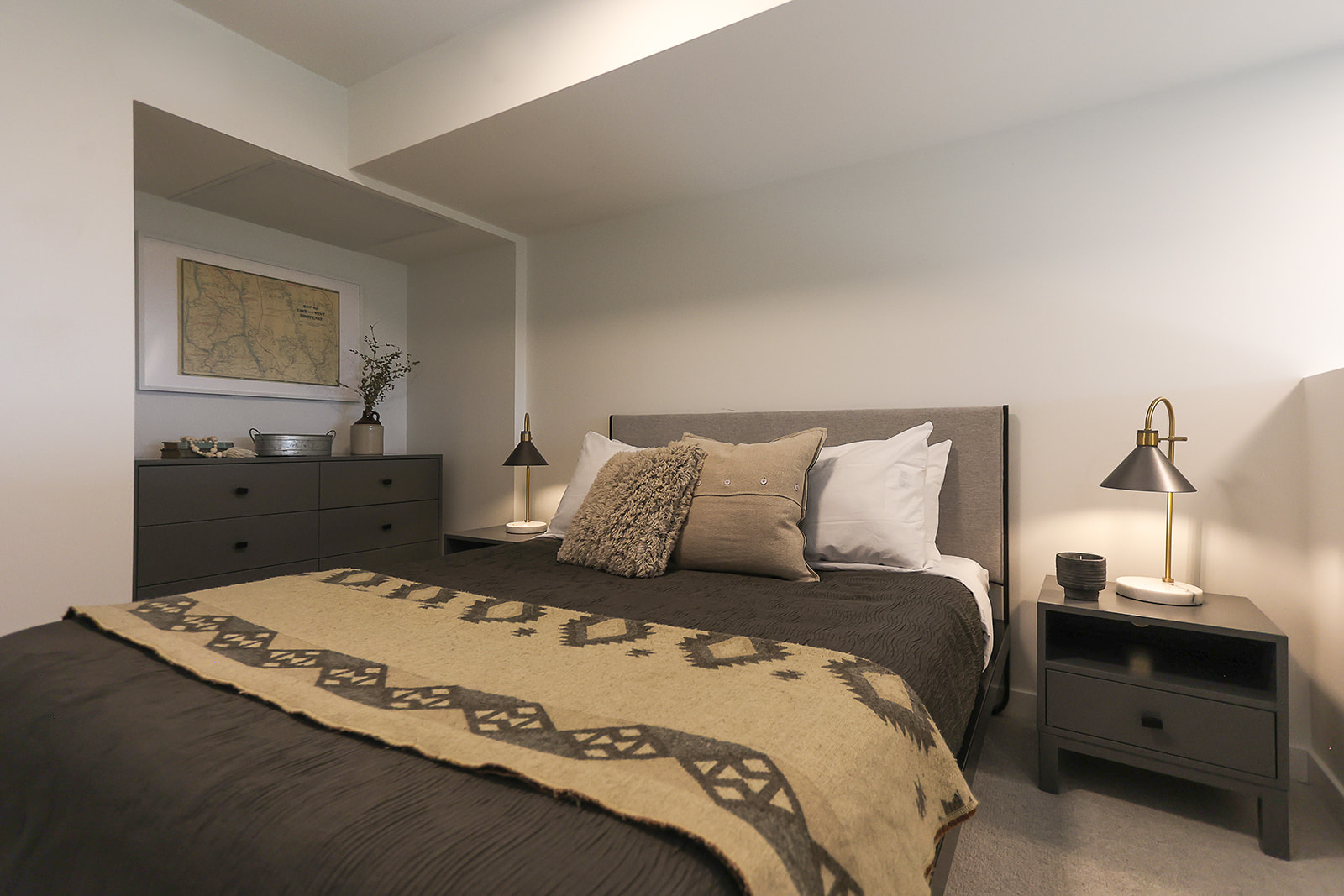 CRESCENT RED MTN 413